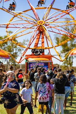 2022 Outback Festival Side Show - 20220925 1042