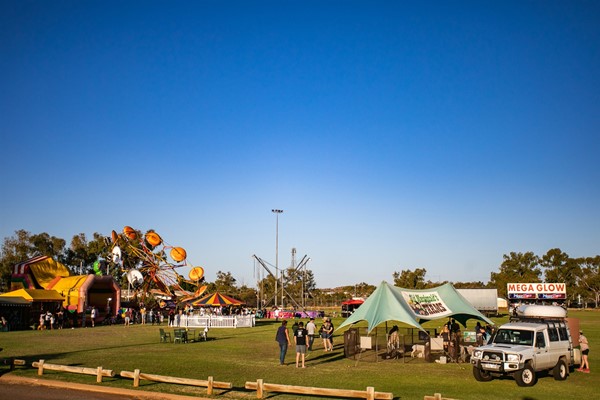 2022 Outback Festival Side Show - 20220925 1254